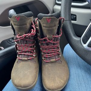 Vivobarefoot tracker boots EU 35
